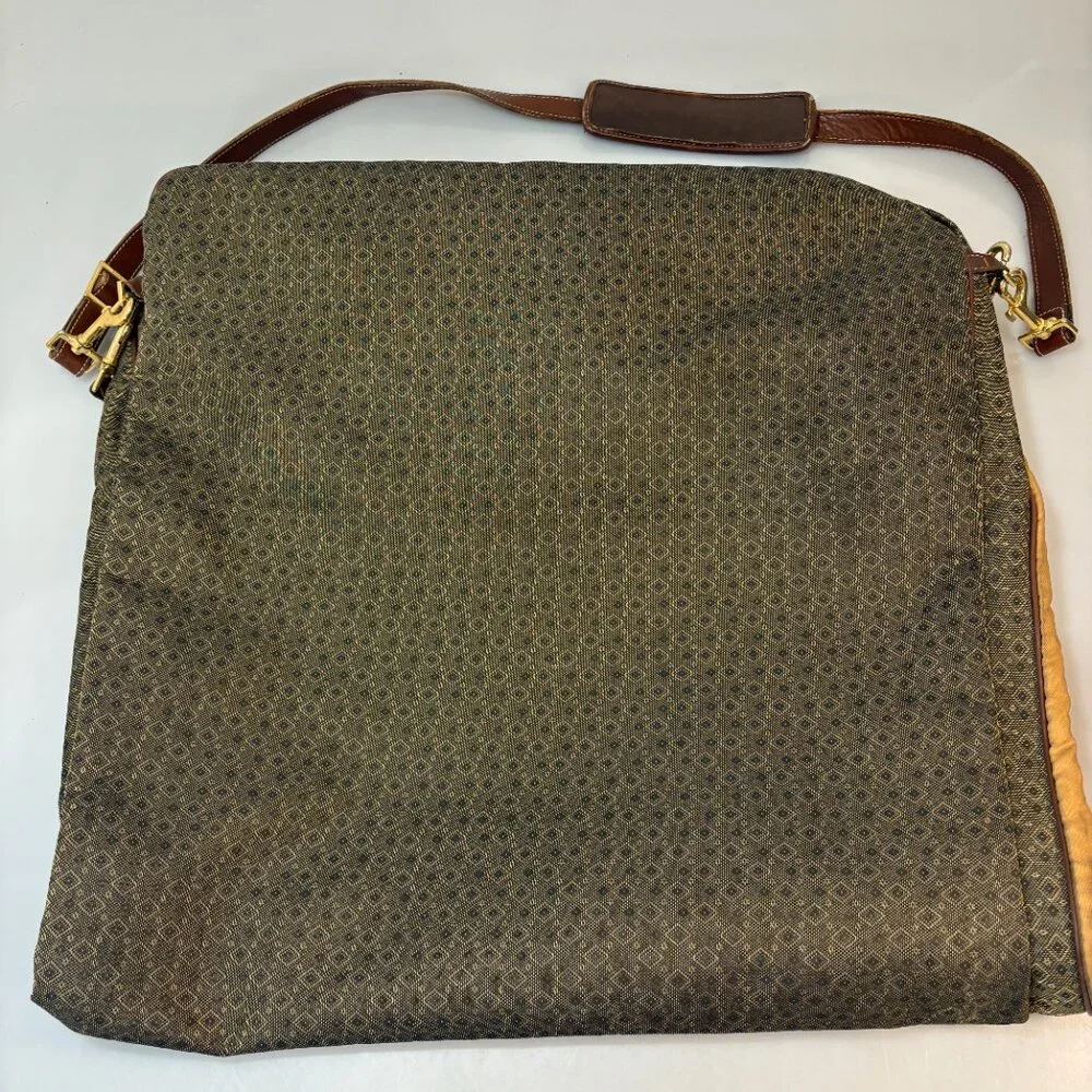 Hartmann Wings Diamond Jacquard Bi-Fold Carrying Garment Bag Luggage 23 x 42